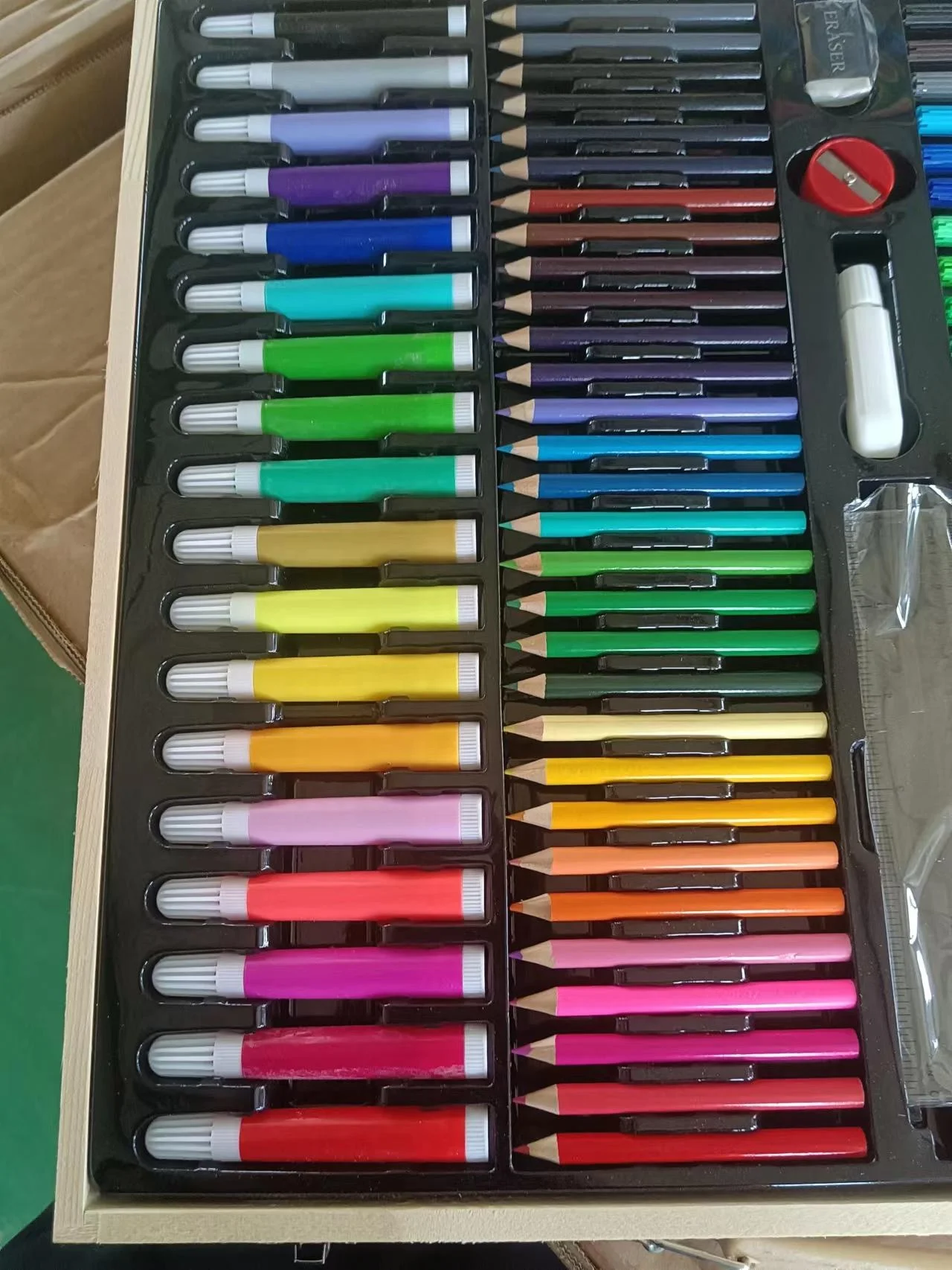 Wholesale wooden art set, watercolor pen color lead sketch book oil painting stick set