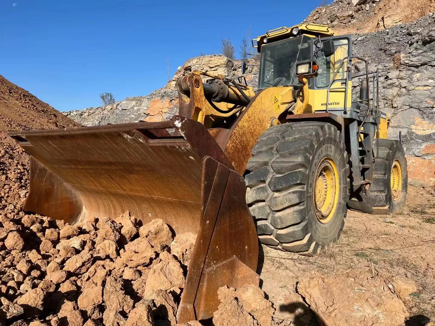 High Quality Komatsu WA600-3 Front Loader Second Hand Good Condition Including Pump Other Models WA320 D275AX Crawler Machinery