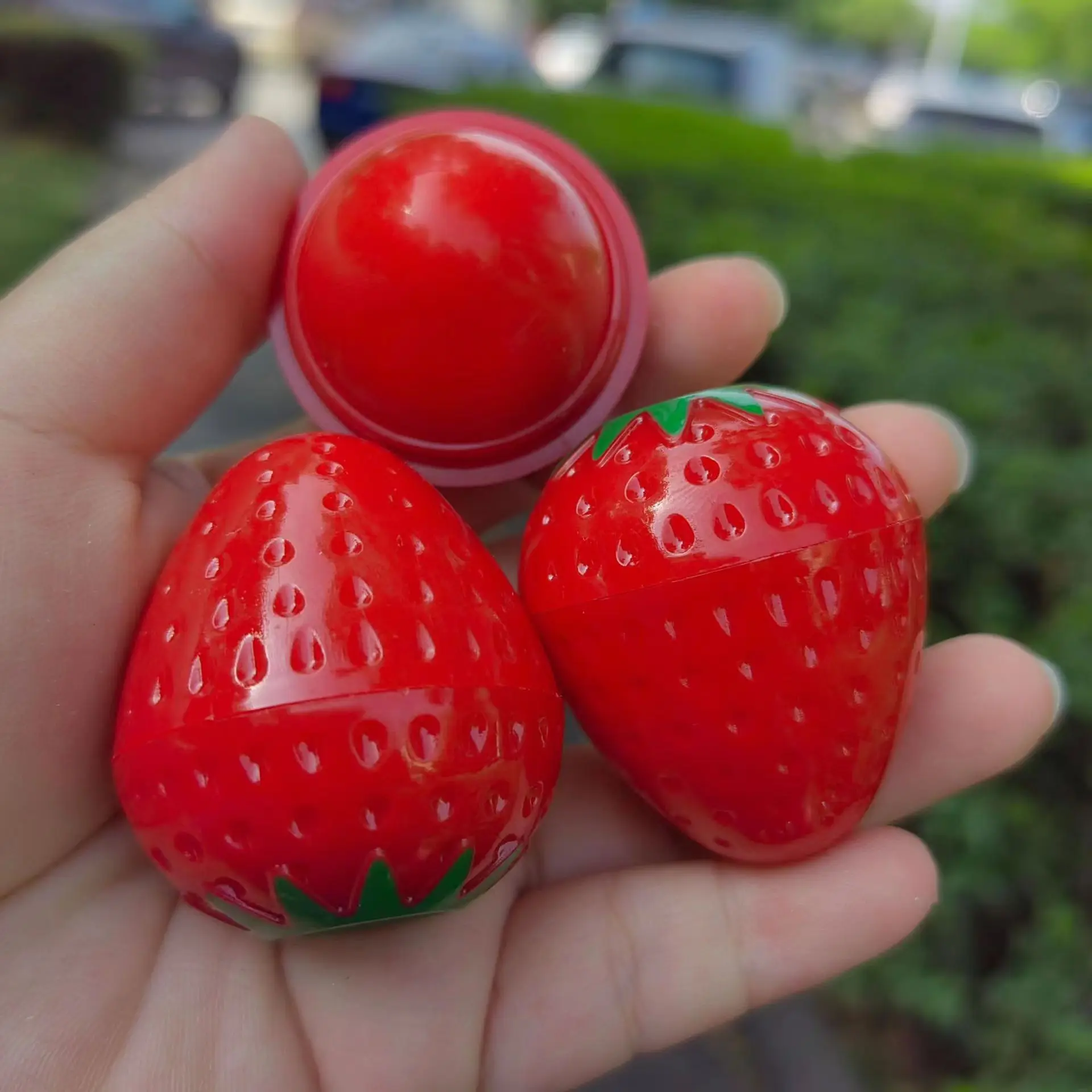 New Strawberry Moisturizing Anti cracking Moisturizing Soothing Lipstick Non fading and Priming lipstick