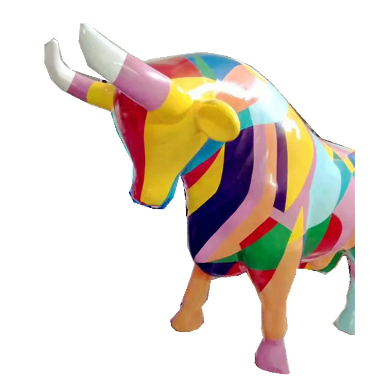 Color Drawing Life Size Bull Statue For Amusement Park Decoration