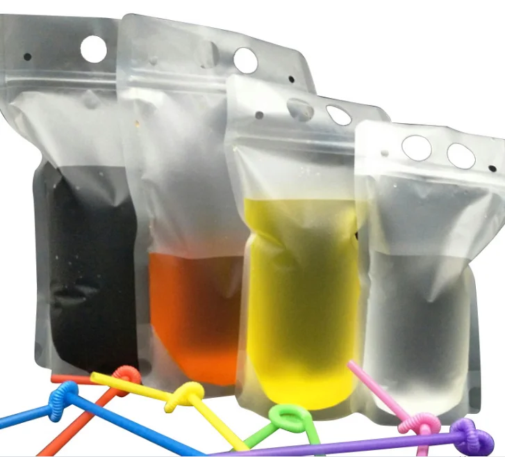 Portable takeaway plastic beverage packing bag stand up drink container drink pouches with straw hole