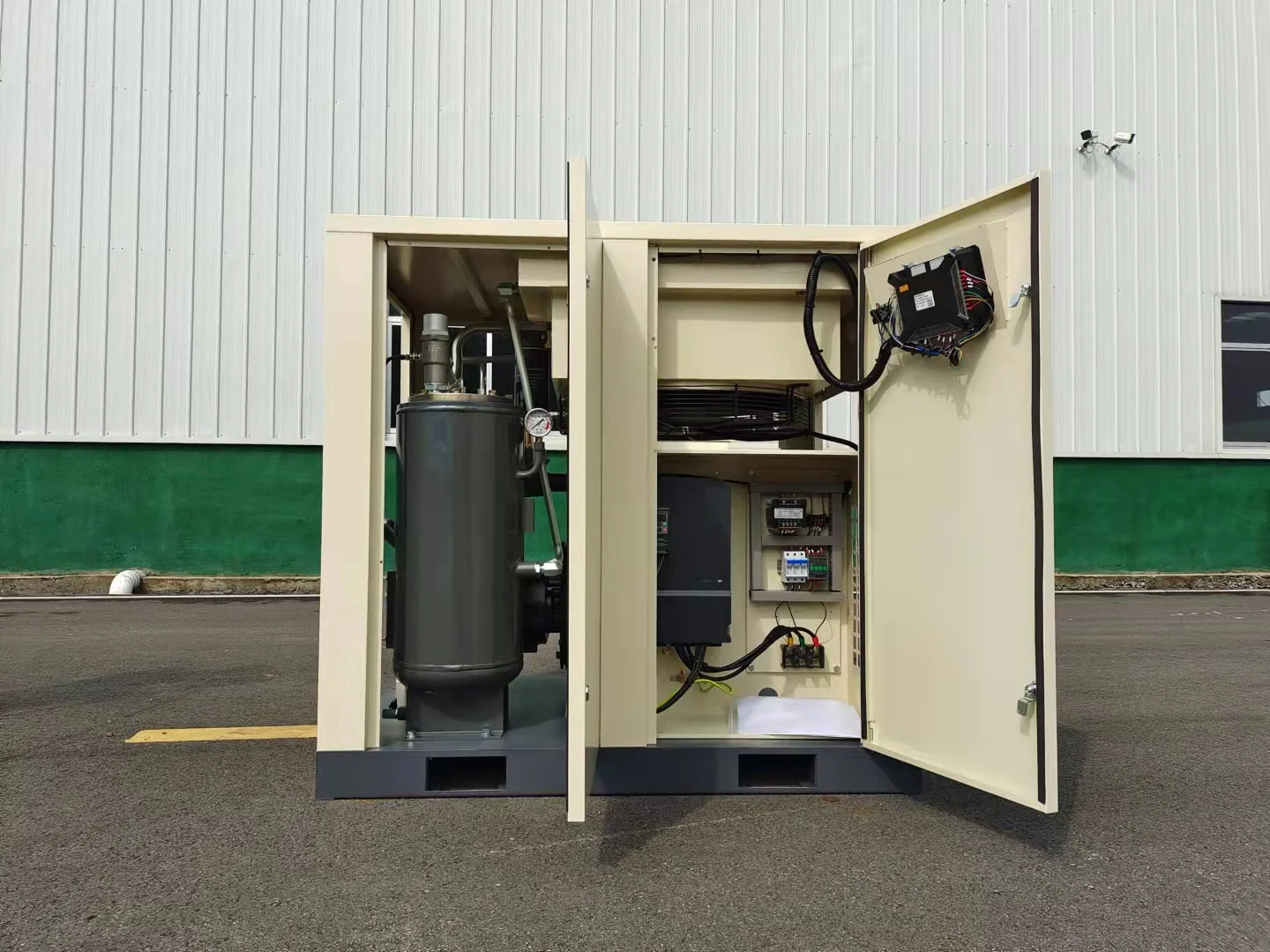 Hot selling 10bar 37kw 50hp 5.6m3/min IP54 inverter used compressors industrial air compressor for Sandblasting