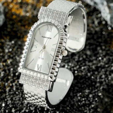 2024 Новый трансграничный браслет для электронной коммерции Самые продаваемые женские часы с браслетом новые европейские и американские