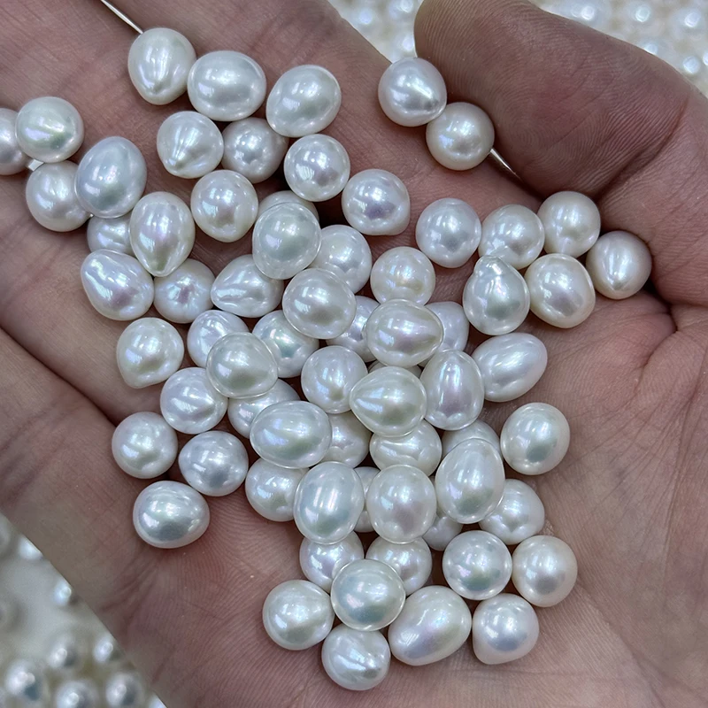 top quality natural akoya pearls,oval/drop shape,very cute,high luster,clean shining surface