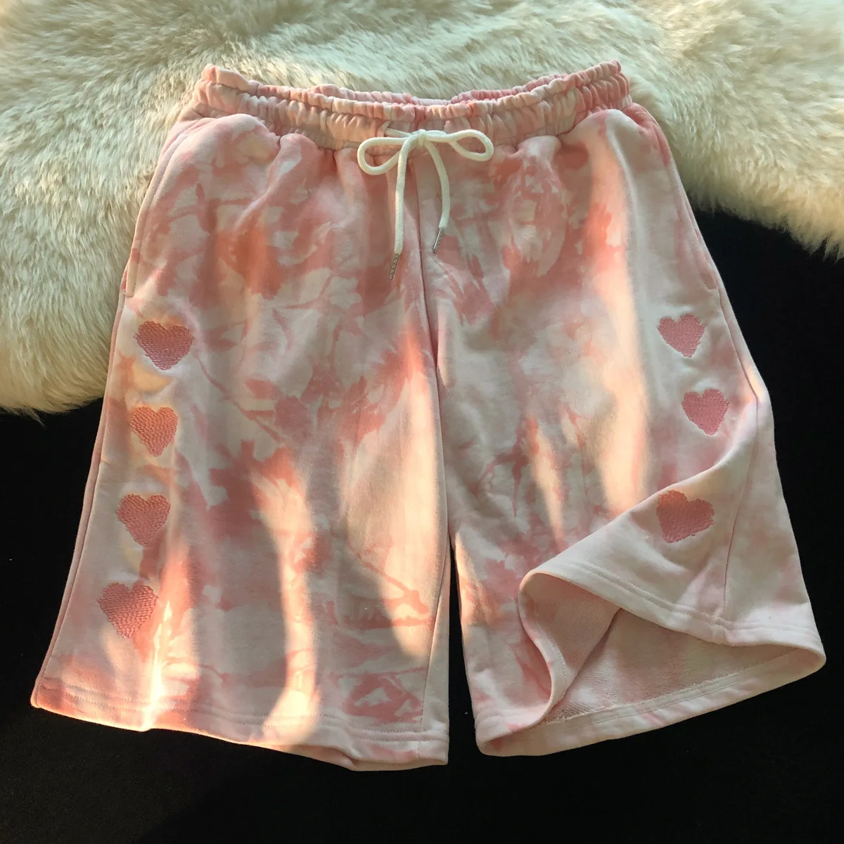 Custom Label 2021 Summer Korean Style Casual Women Embroidered Love Tie Dye Printed Loose Short Pants Elastic Waist Women Shorts