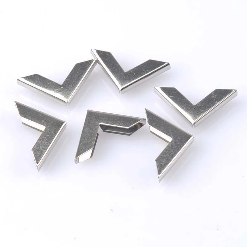 Factory Wholesale  Decorative Notebook Metal Corner Guard for Handbags