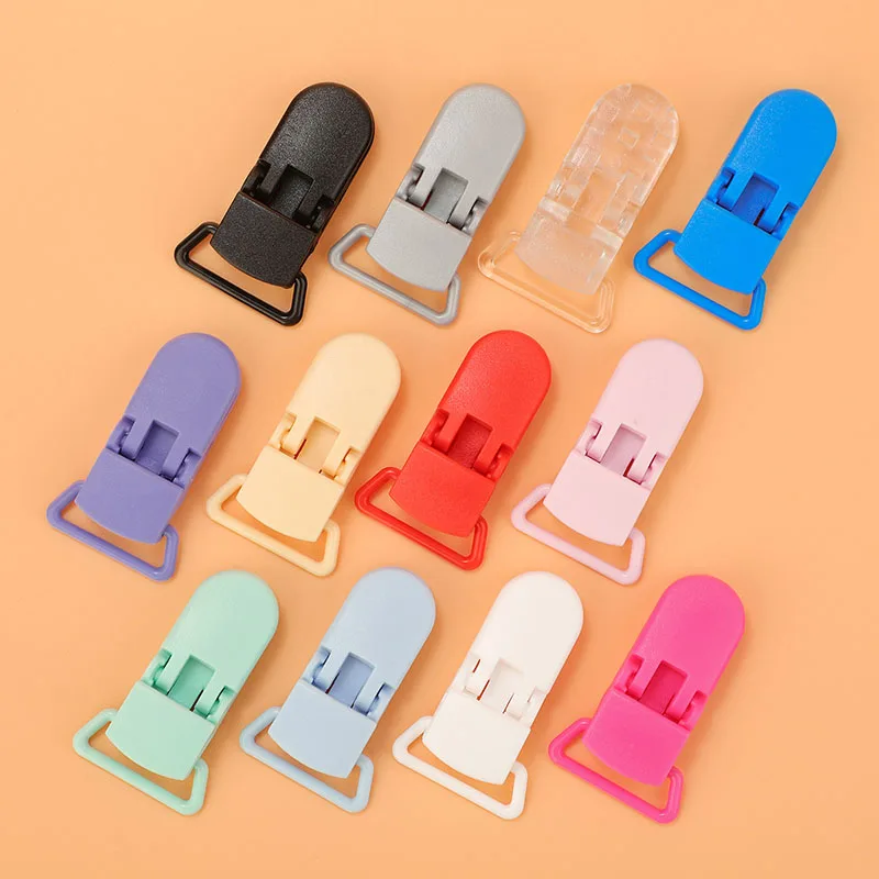 Factory OEM Design D Shape Plastic Pacifier Holder Clip For Baby Dummy