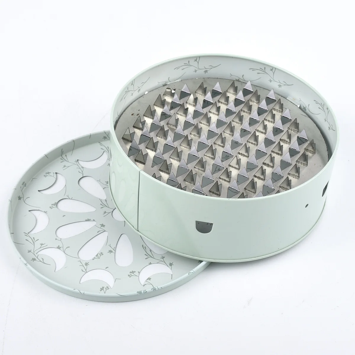 Novelty Custom Logo Round Tinplate Box Outdoors Mosquito Coil Metal Holder