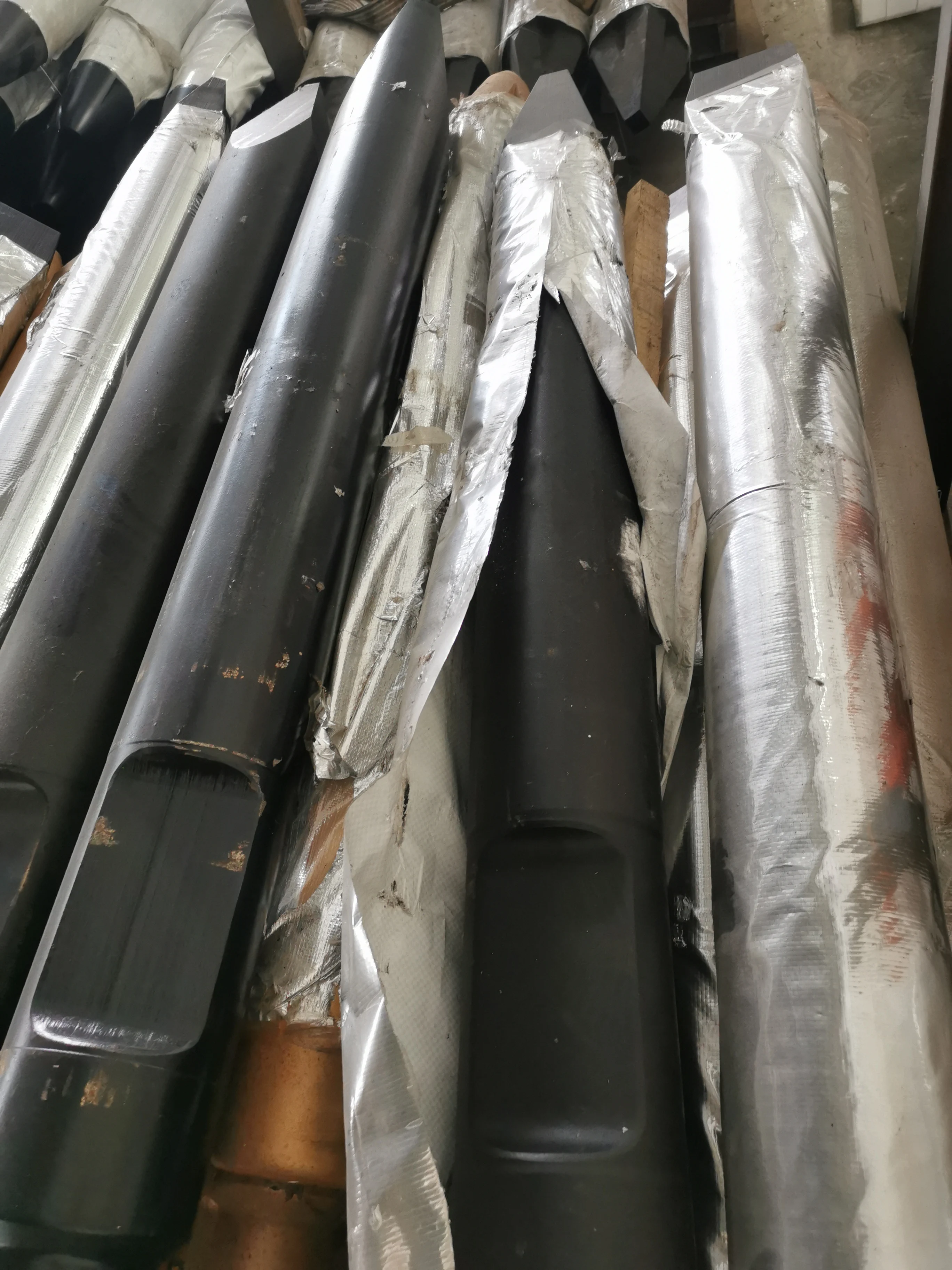 Stable Quality Hydraulic Breaker Hammer Excavator Rock Breaker Chisel diameter of 45mm SB20