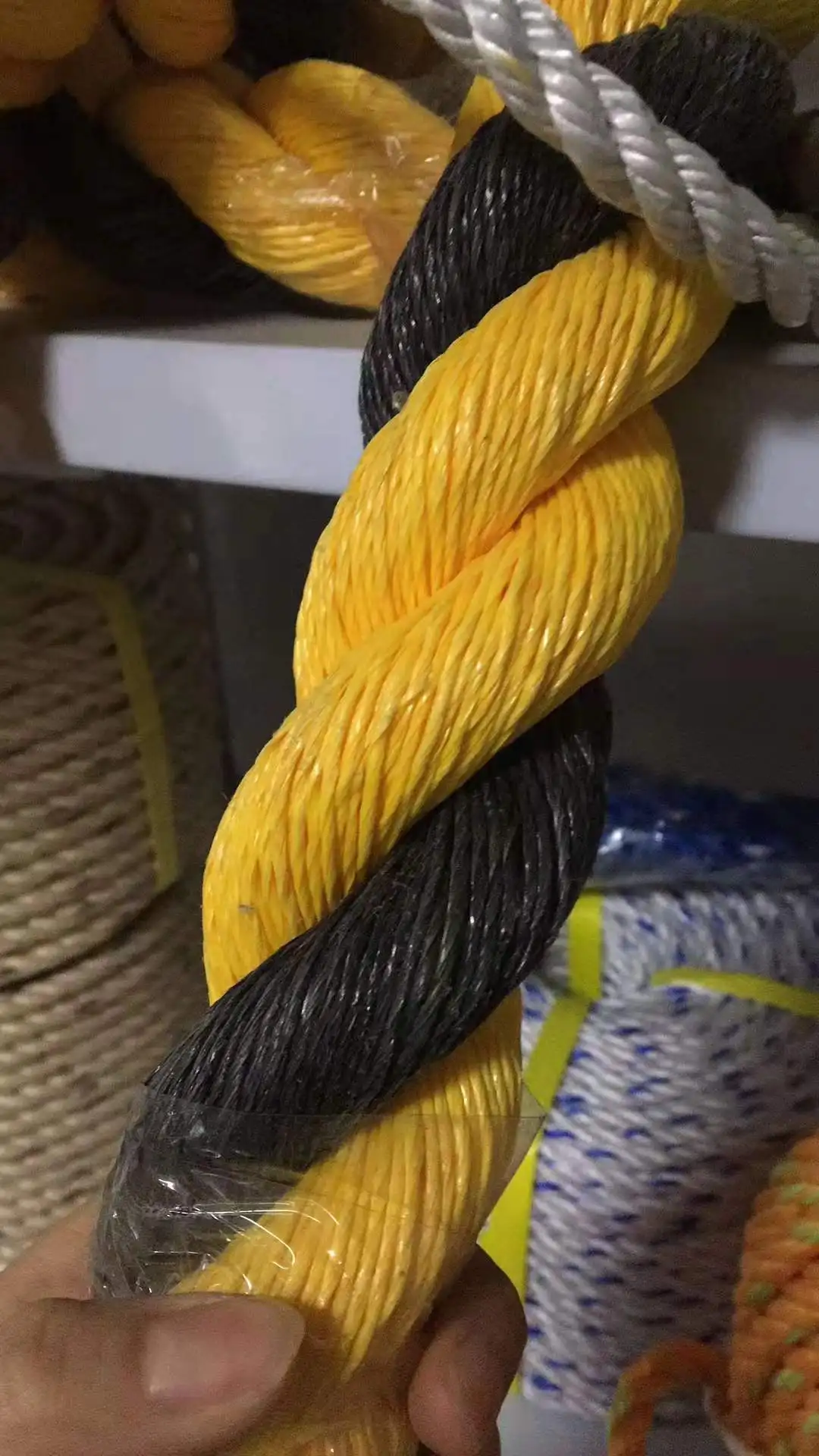 4mm PP solid  twisted marine rope mooring rope polypropylene monofilament 3 strand