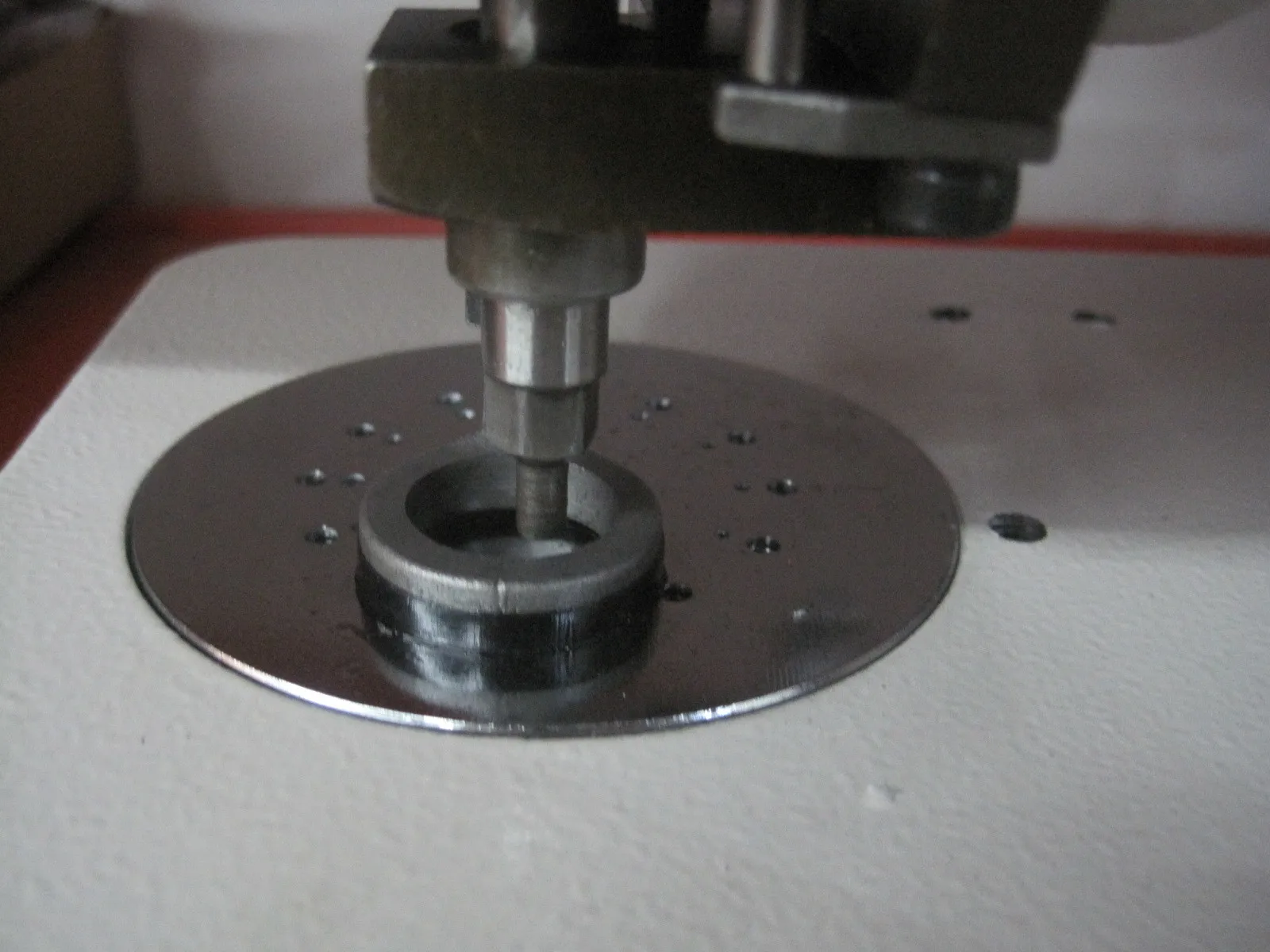 Apparel machinery Single needle Handle Operated Chain stitch Embroidery sewing Machine JK10-1 motor