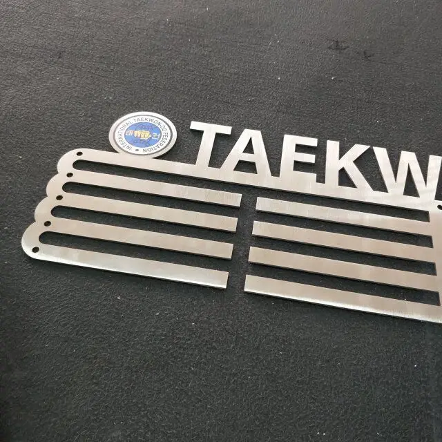 Decorative Dog Watch Design Metal Wall Mounted Medal Display Hanger Display Rack