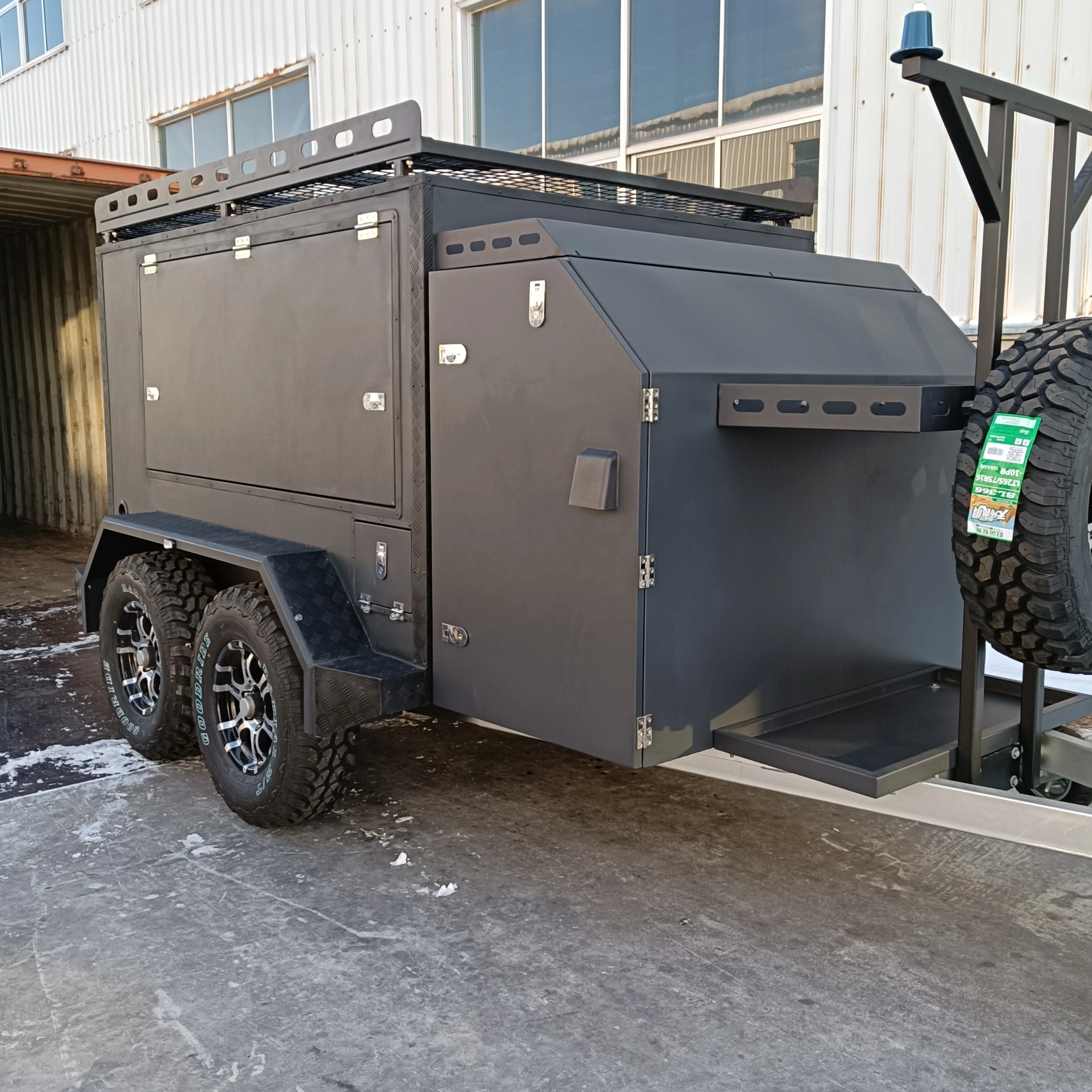 2024 трейлер tradie для строителей