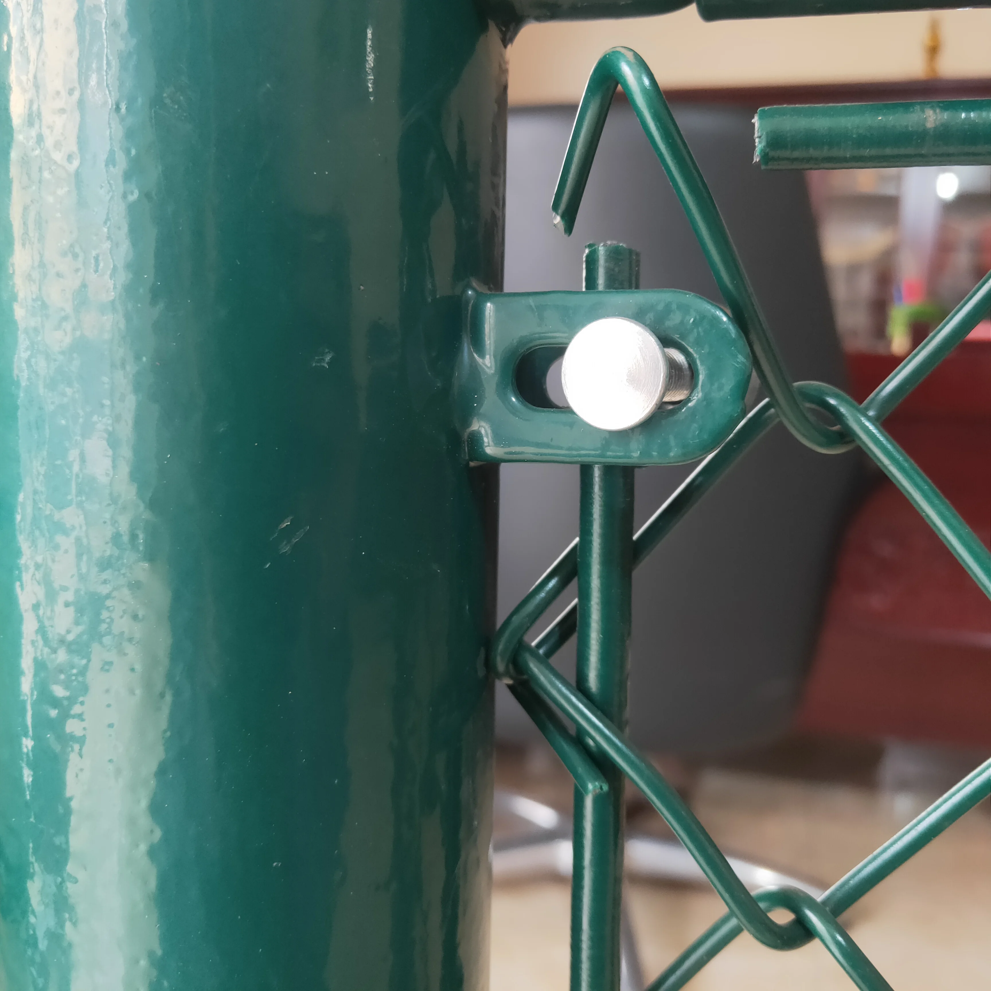 The factory sells fence manufacturing machine chain rod braiding machine galvanized iron chain link temporary fence board