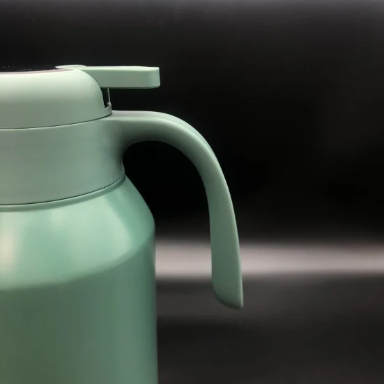 Big Capacity 2.0L 2.5L 2.8L Thermos Smart Bottle Vacuum Insulated Smart Coffee Pot with LED Temperature Display Lid