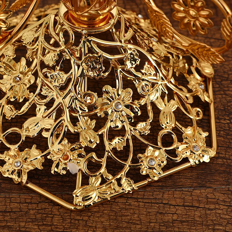 Factory hot sale product Turkish tableware metal frame gold plated round glass dessert cake stand fruit basket