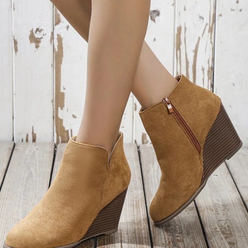 Winter New Ladies Vintage Wedge Heels Chelsea Boots Shoes Round Toe Side Zipper Plus Size Women Ankle Boots