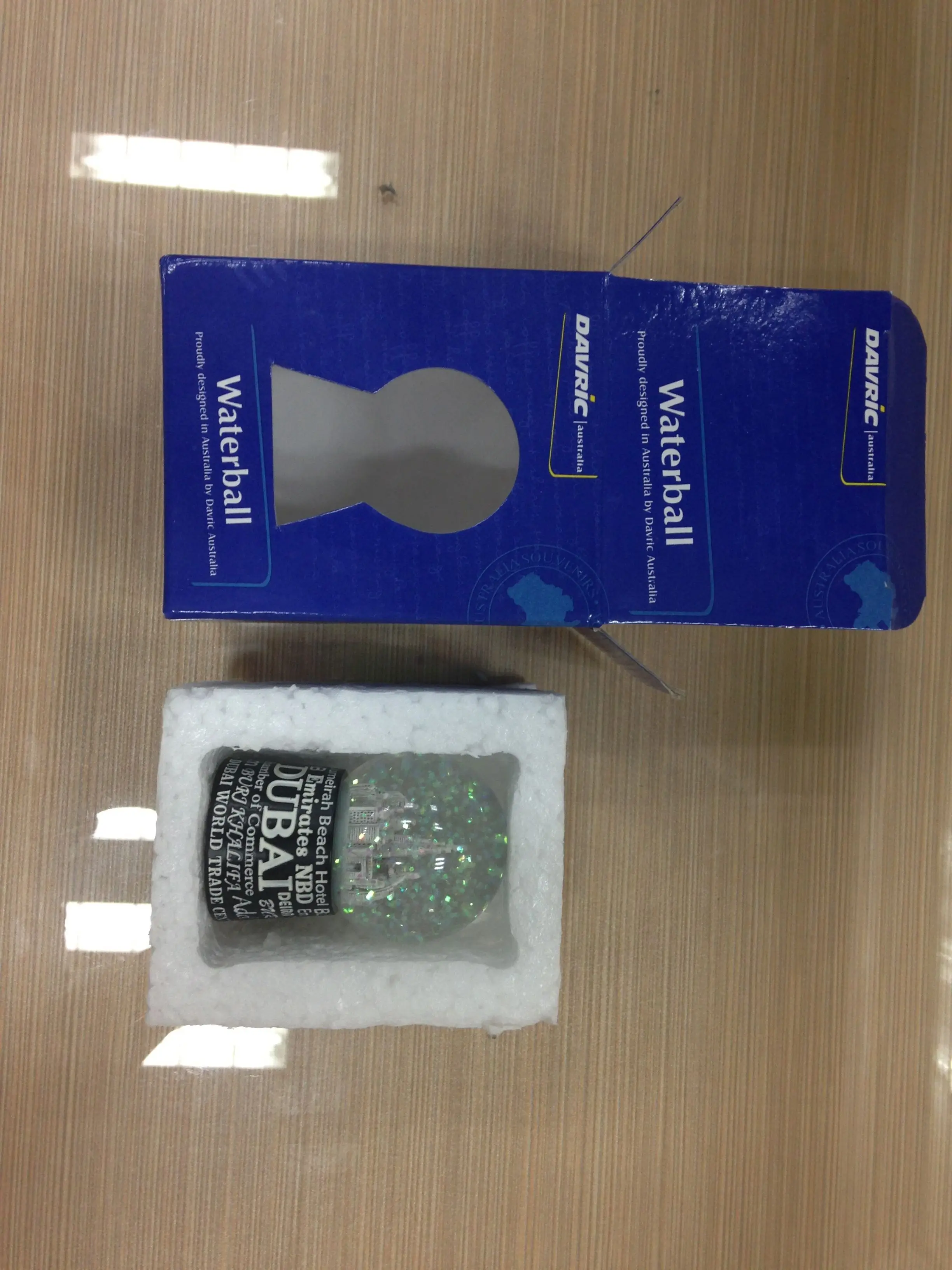 Custom Christmas Souvenirs Santa Claus Resin Water Snow with Light Globe Plays Merry Christmas Song