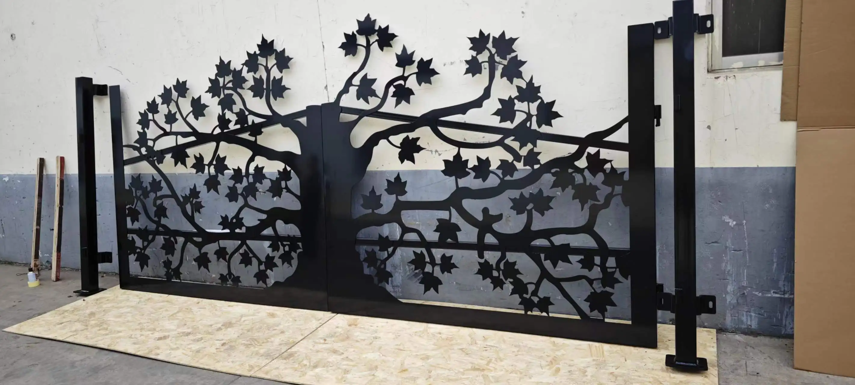 The motor is automatically open Munich Style Dual Swing Laser cut Galvanized Steel Metal Wrought Iron Fence Panel Gate 16 x7 ft