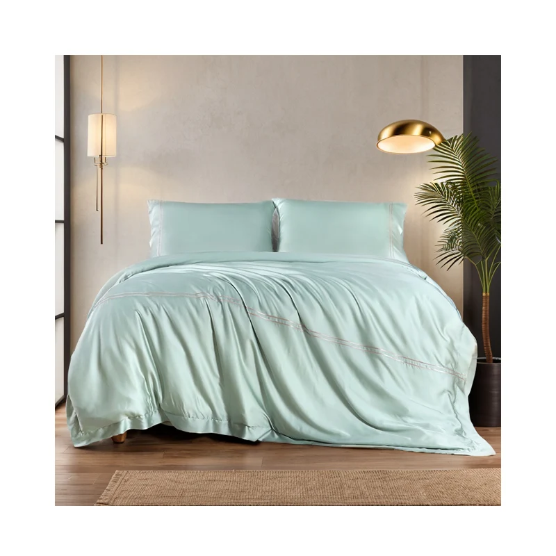 Hot Selling Small MOQ Organic Bamboo Bed Sheet Set With Border Design Luxury Silk Cooling Comforter Duvet Cover Set For Summer