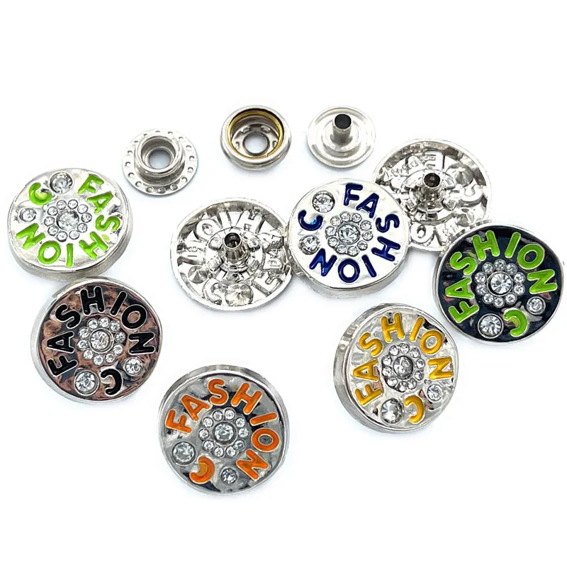 Suits Colorful 4 part Painted Heart Shape Cute Customized Logo Ring Snap Luxury Buttons For Clothing