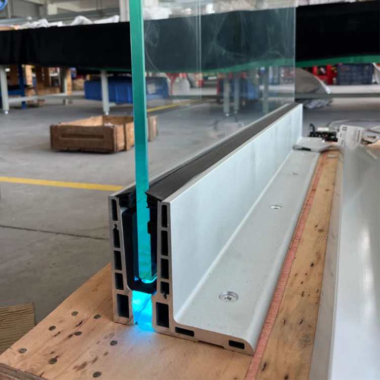 HDSAFE security L-shaped U slot glass guardrail laminate glass balustrade balcony deck handrail base channel LED glass railing