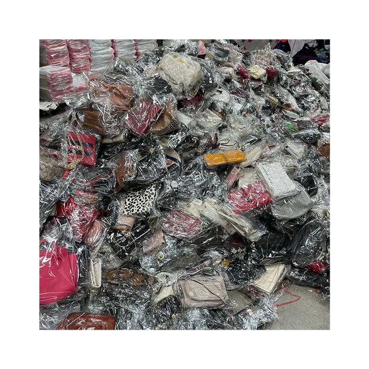 bales of ladies preloved bags used handbags for women bolsos usados ukay ukay used clothes supplier