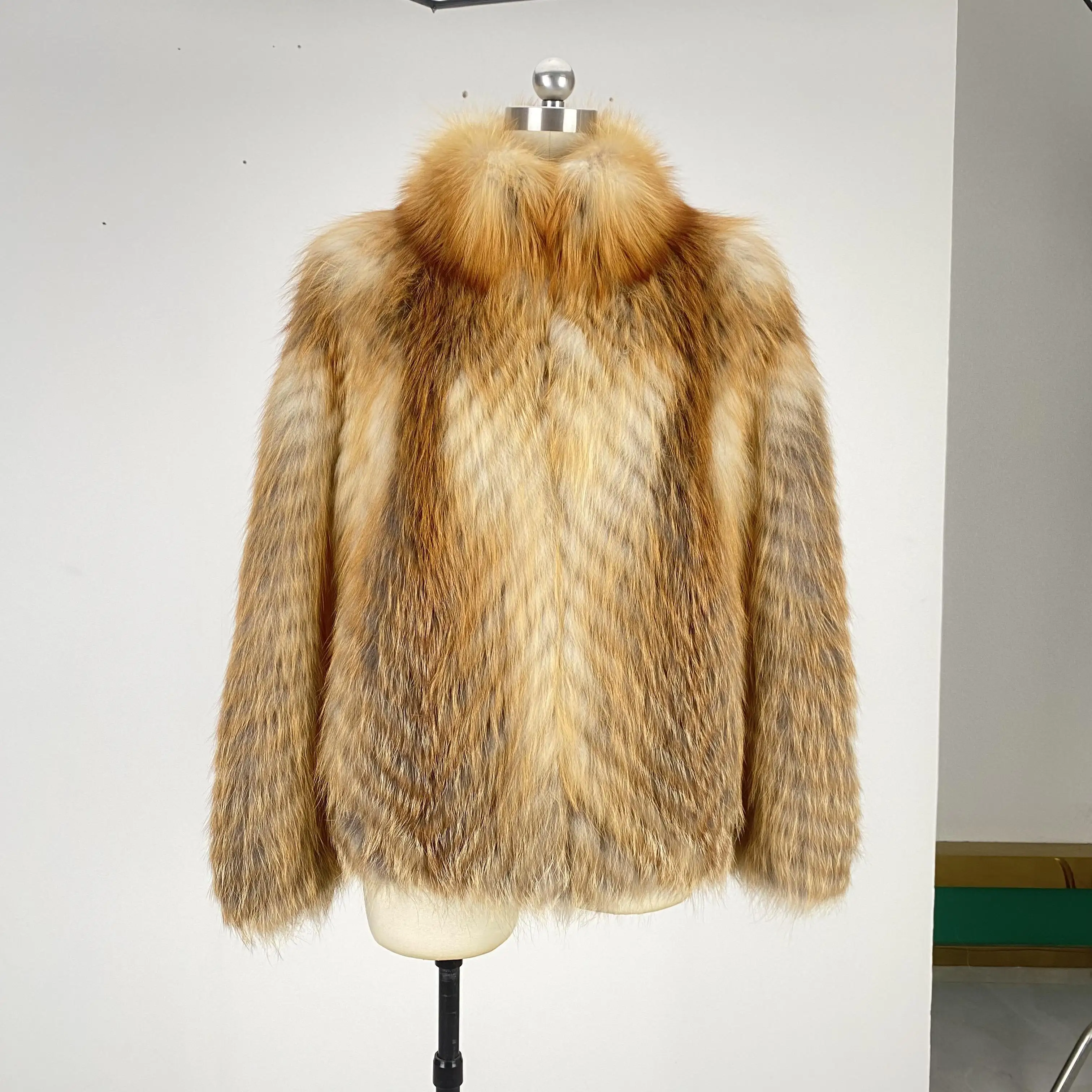 100% Ethically Farmed Good Fox Fur Coat Women Faux Fur Coat for Winter Warmth