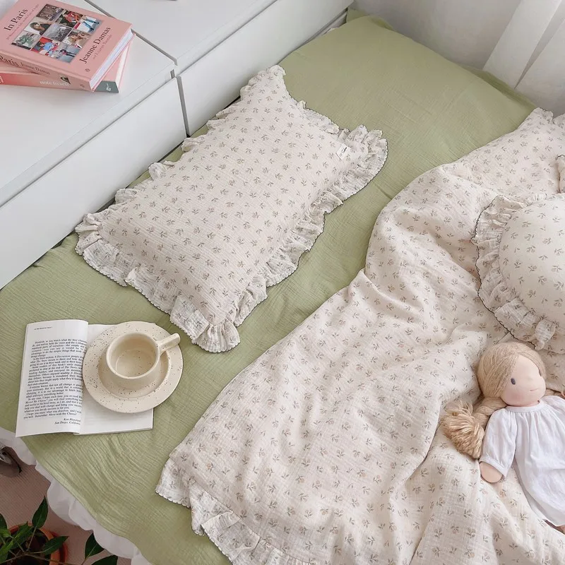 Organic Cotton Ins Style Floral Pattern Bedding Set For Baby 3 Pieces Set Girl Bedding