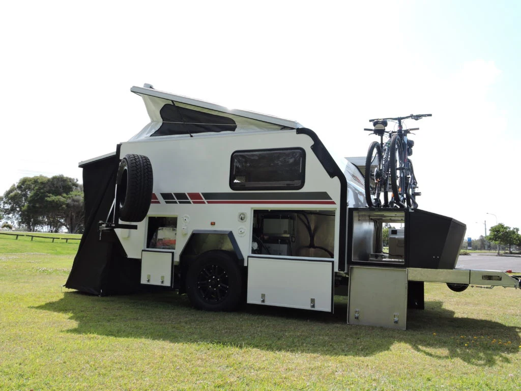Airstream Offroad New Model Travel accessories Mobile RV Caravans Travel Trailer Caravan Trailer With Bathroom And Water Heater