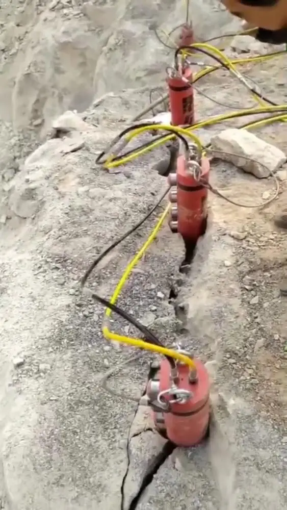 Hydraulic rock splitter/Quarry Stone Cutting Machine/concrete stone splitter machine