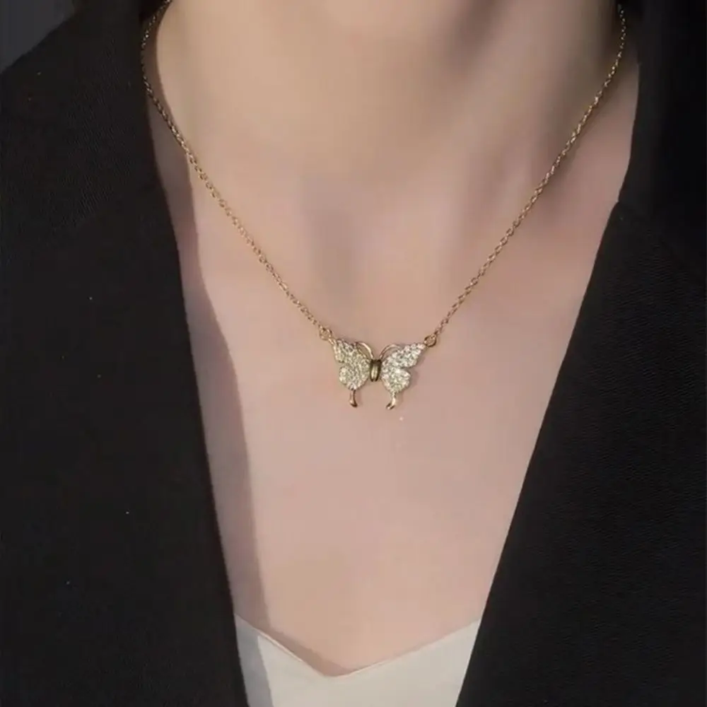 2023 New Elegant Real 18k Gold Plated Micro Insert  Full Zircon Stone Butterfly Pendant Magnetic Friend Necklace For Women