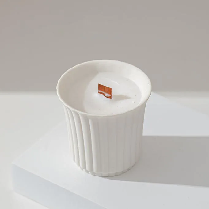 Custom Color Ceramic Candle container vessels candle jars with line embossment