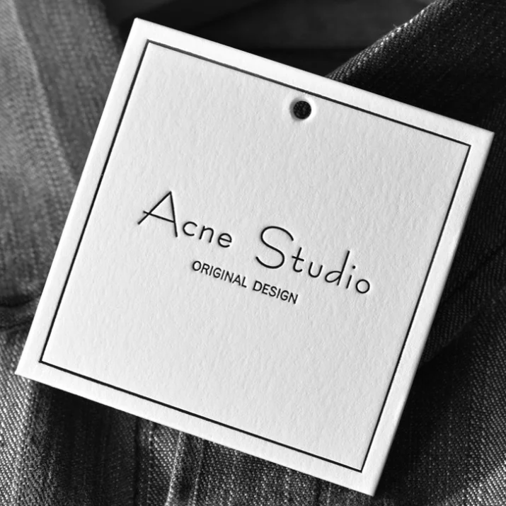 Wholesale 700g Stamping Brand Dress Custom Logo Tag for Clothing