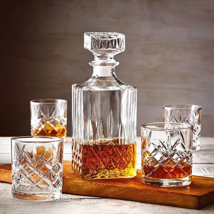 Amazon popular qualified wine whiskey 7pcs gift box 740ml glass decanter set with cheap price