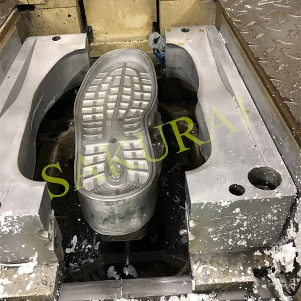 Oil Based Mold Release Agent for PU Dual Density Shoe Soles