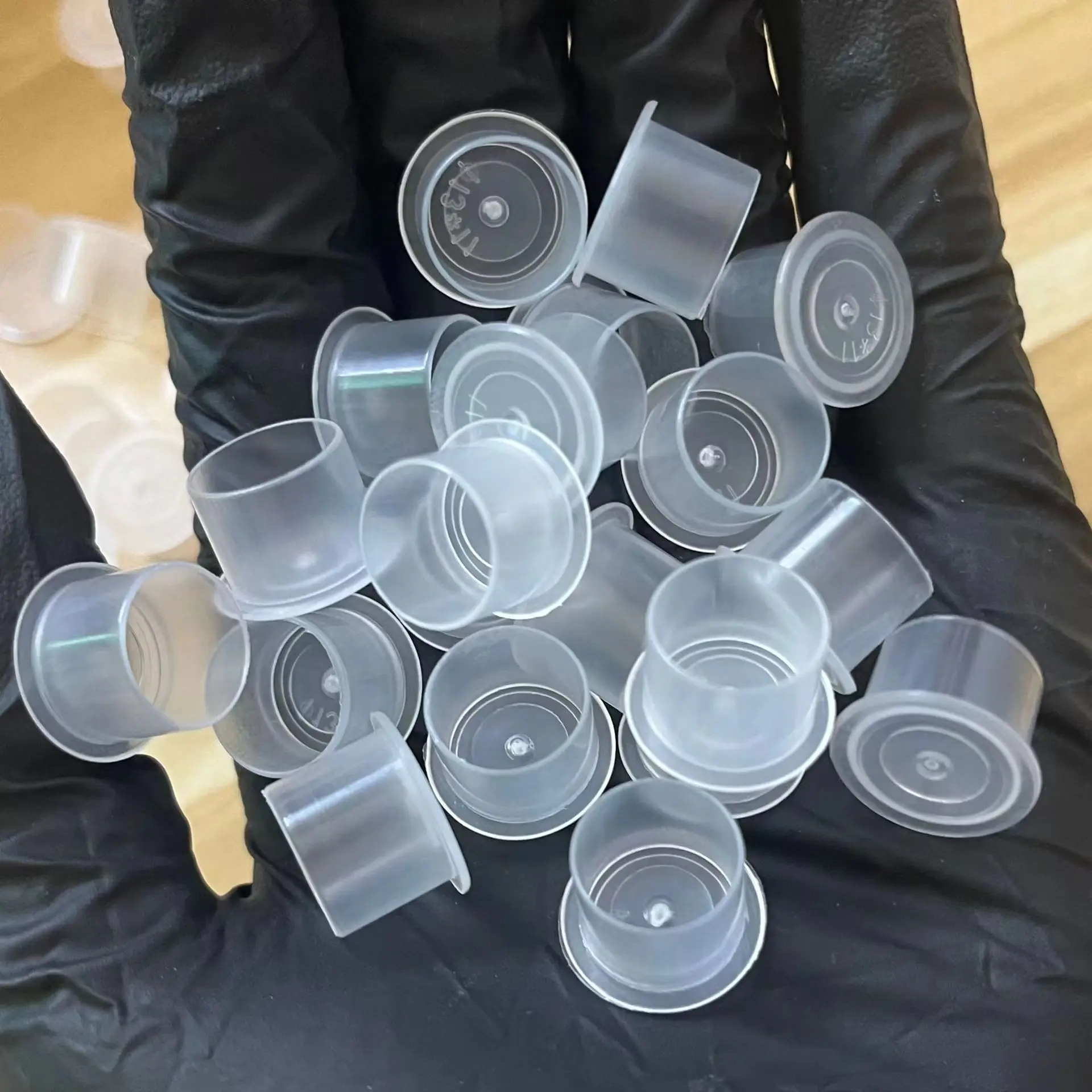 High Quality Disposable Plastic Eyelash Glue Ring Cup Permanent Makeup Tattoo Ink Ring Cup