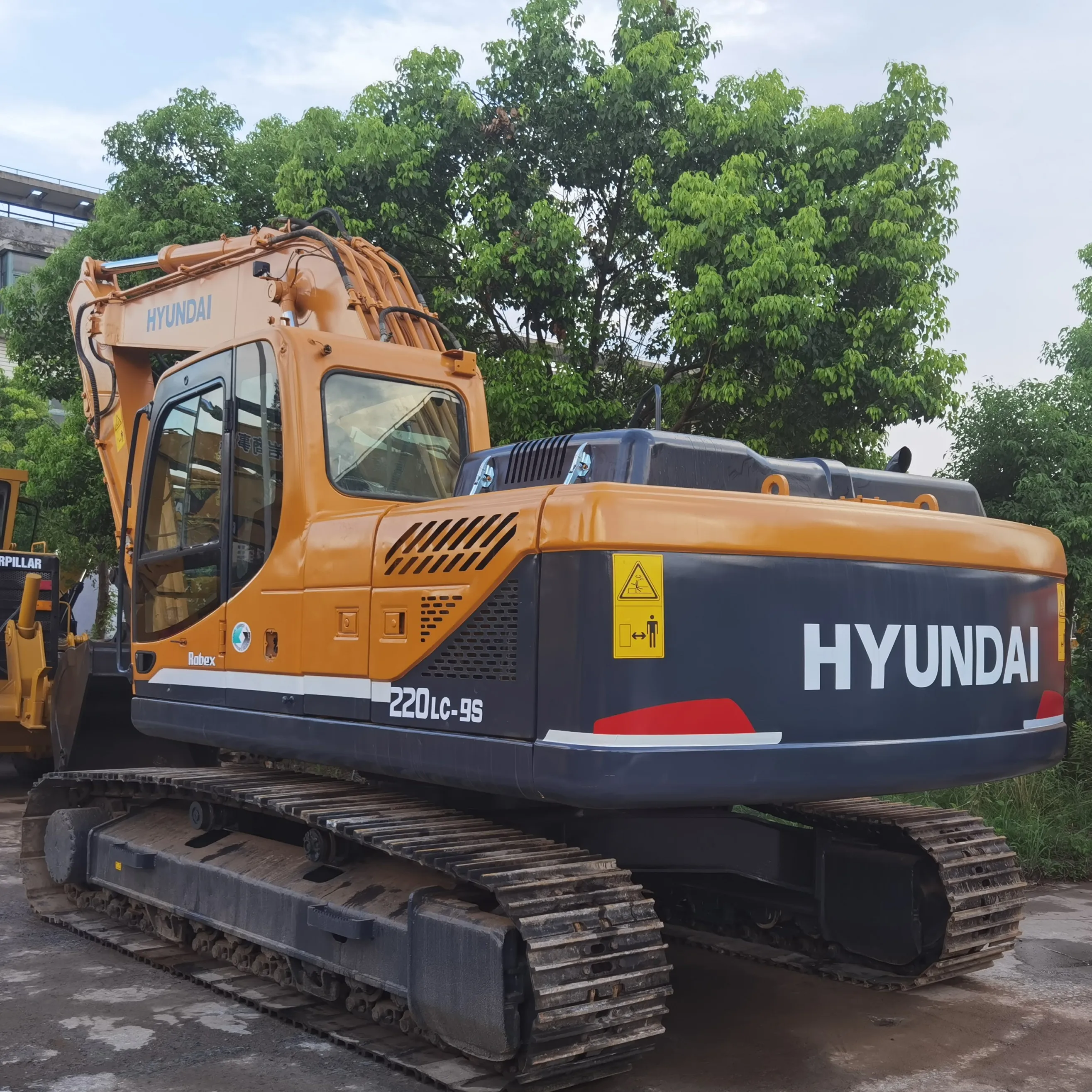 Good Quality Excavator Used Korea Hyundai 220LC-9S 150Lc-7 220LC-7 225LC-9T for Sale at Low Price