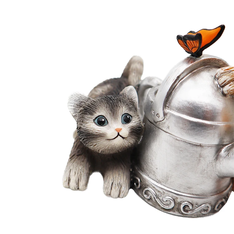 Смола на заказ, две кошки играют за чайник и бабочки, украшение для дома и подарки