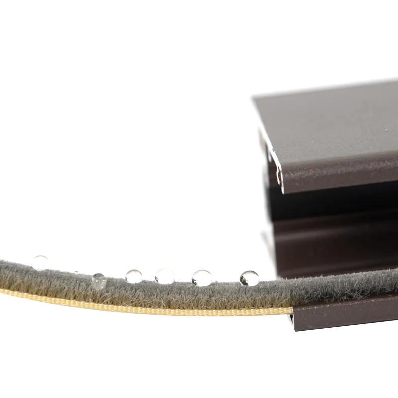 China manufacturer aluminium window accessories  waterproof strip brush for door