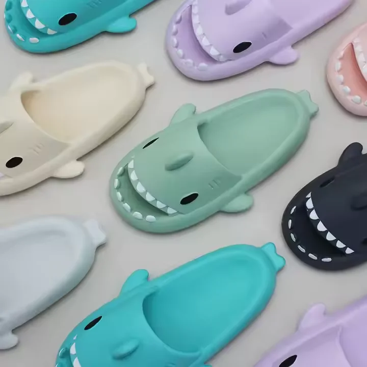 ODM Kids с высококачественными тапочками для мальчиков и девочек акула