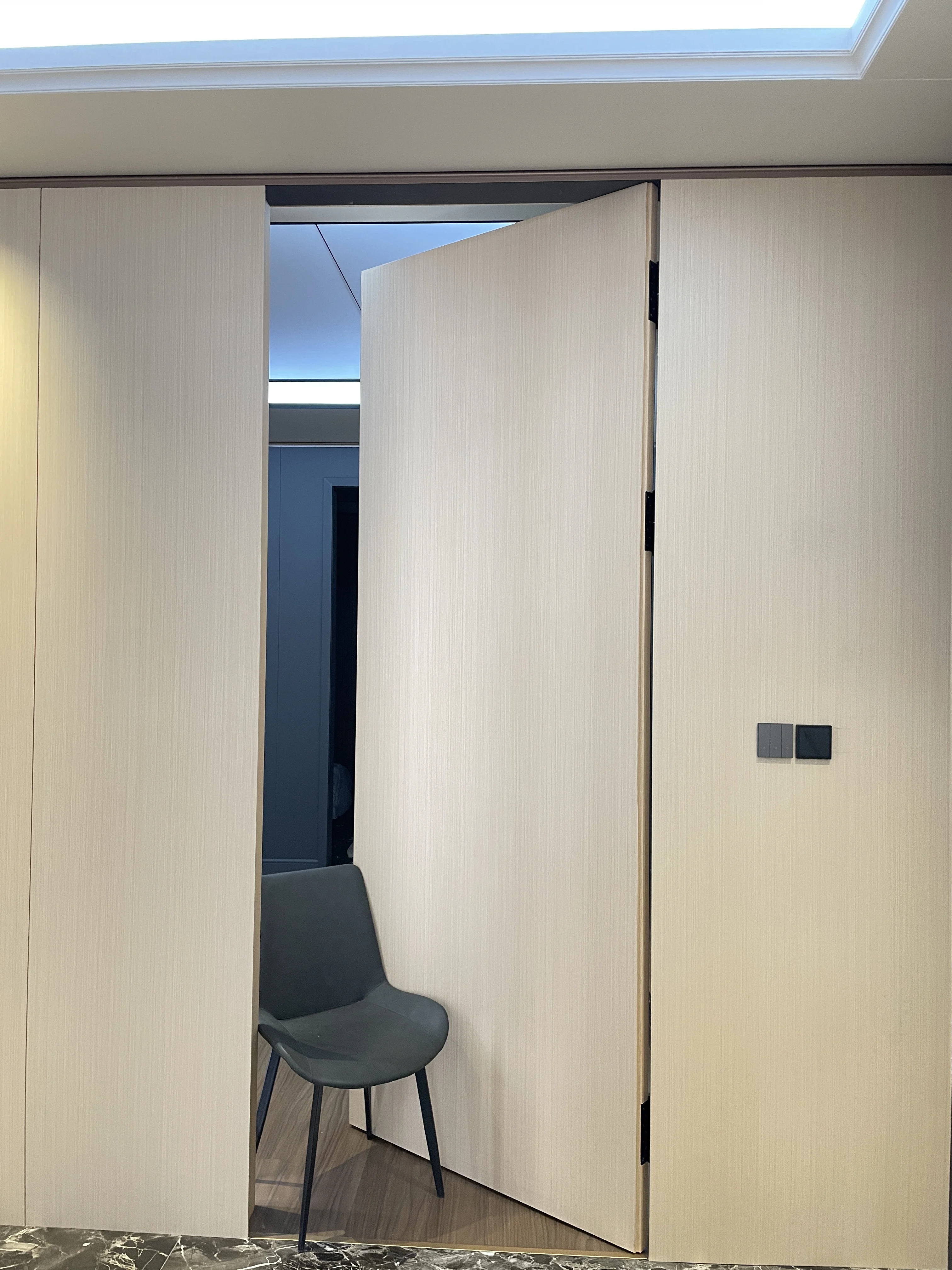 2024 Most Popular Waterproof Modern Interior Frameless Invisible Slab Doors