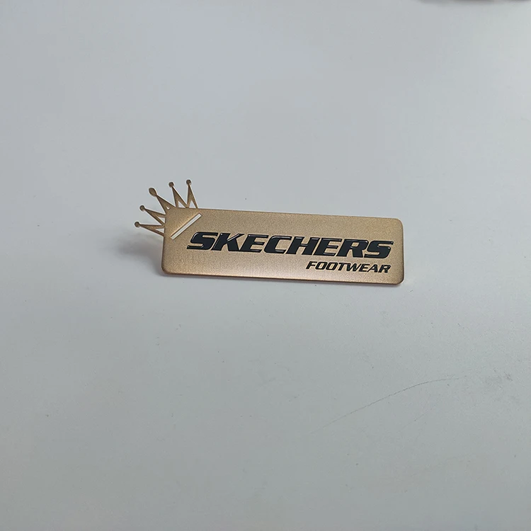 
OEM Artigifts Manufacturer Wholesale No MOQ Fashion Design Custom Logo Name Tag for Hotels Hospitals Gyms etc. 