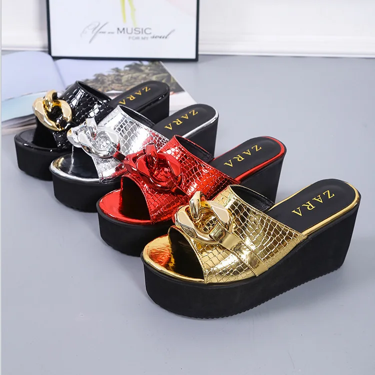 New Design Thick Sole Platform Gold Metal Chain Bulk Wholesale Shoes Height Increasing Wedge Chunky Heel Women Slipper