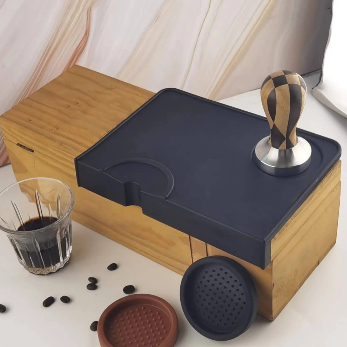 High Quality Espresso Coffee Tamper Mat Slip-Resistant Pad Tool Silicon Rubber Corner Mat(no Coffee Stamper)