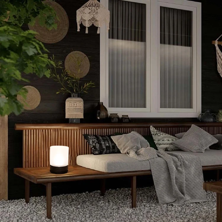 Hot Sale Solar Powered Outdoor LED Glass Plastic Table Candle Light with Rattan Style Decor Candle Lights