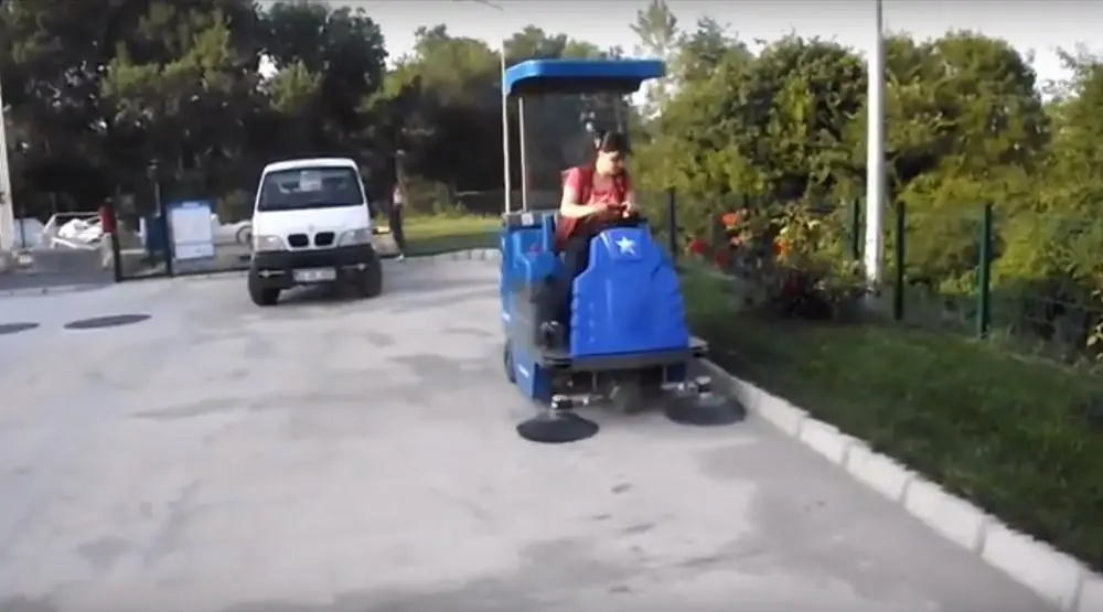 Electric Mini Indoor and Outdoor Cleaning Sweeper FROM MANUFACTURER