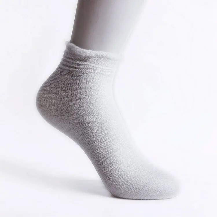 88 Needles Wholesale custom logo womens pp non woven one time use disposable bowling socks