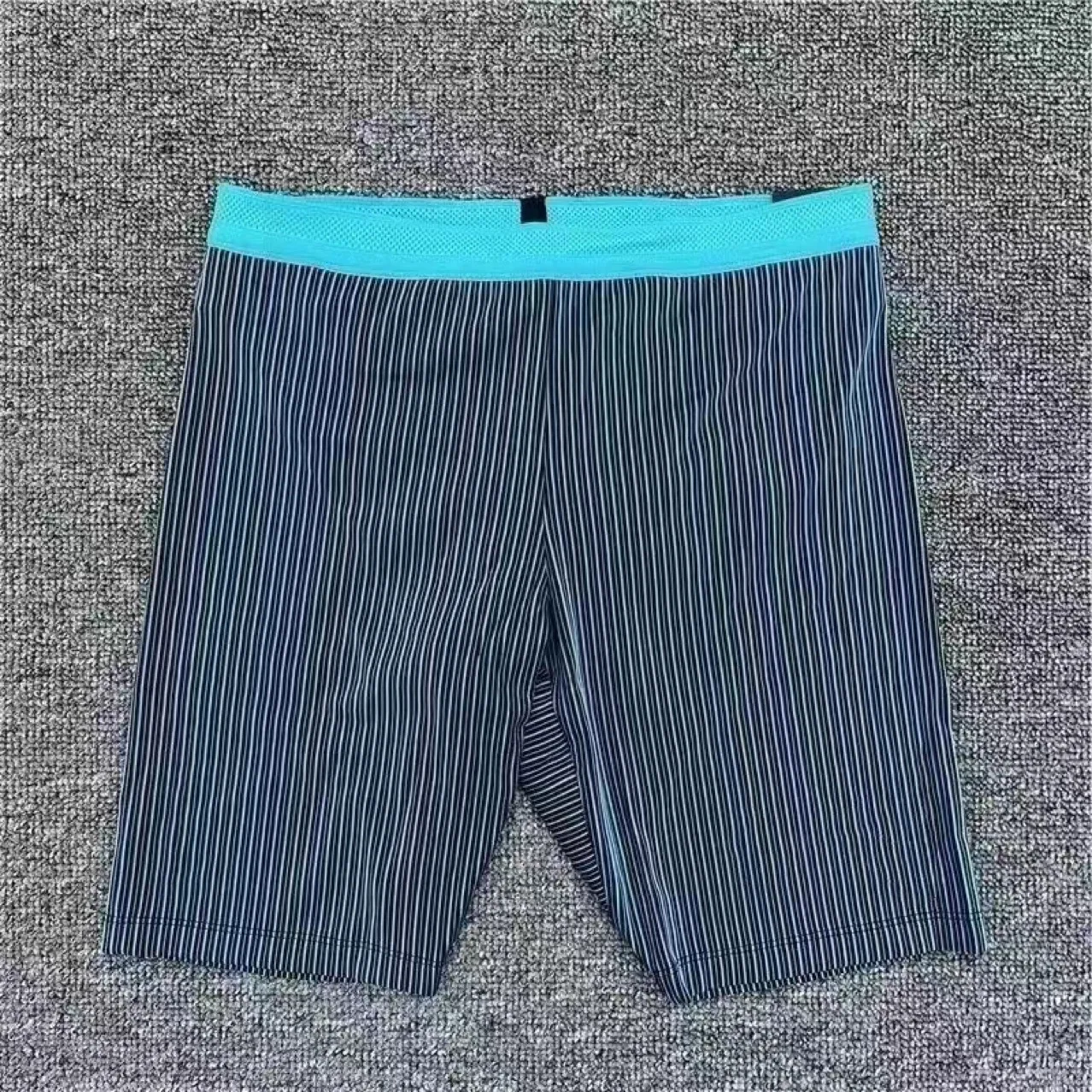 Мужские спортивные короткие леггинсы