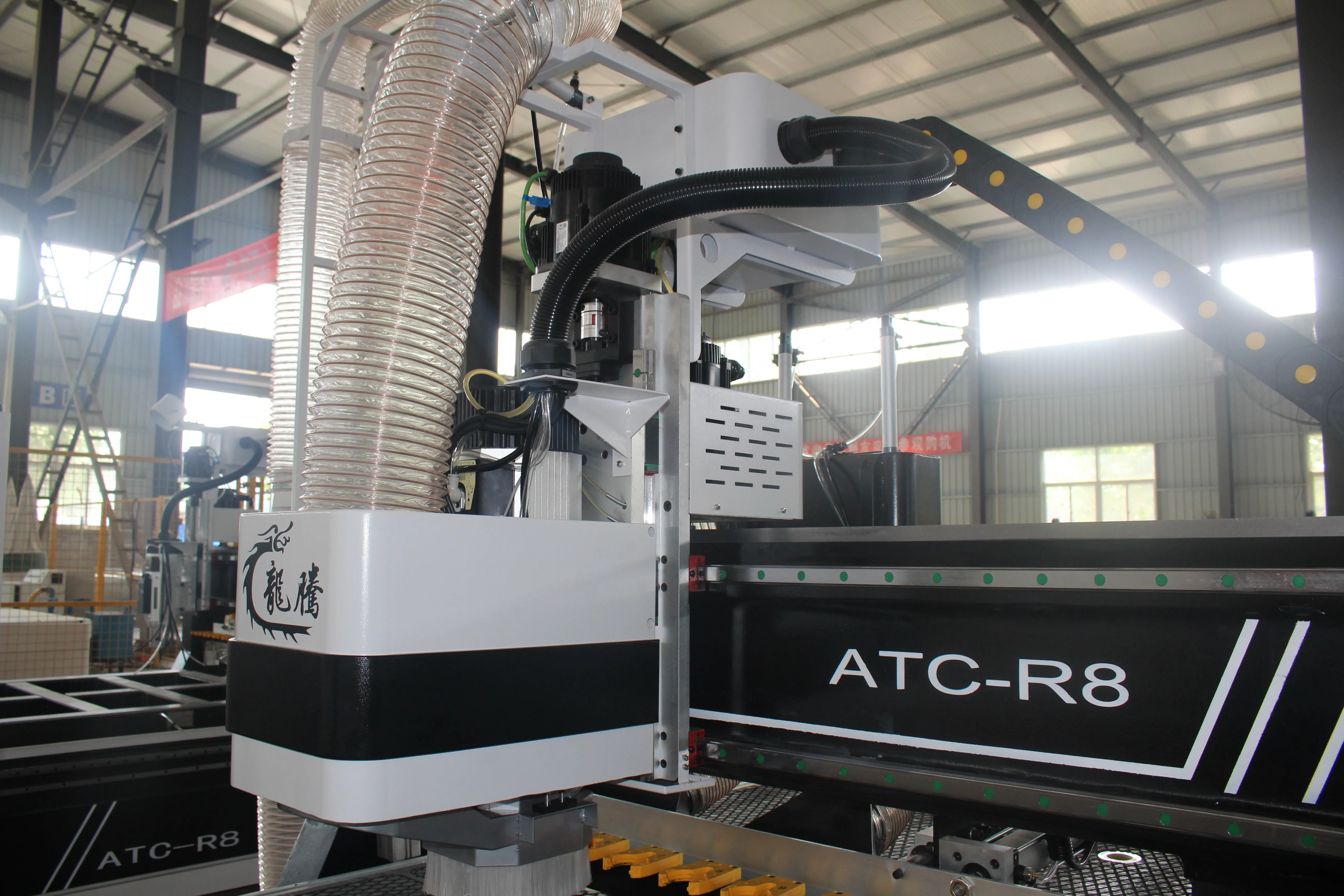 GDZ 9KW BIG POWER SPINDLE LINEAR TOOL MAGAZINE LONGTENG AUTO TOOL CHANGE WOODWORKING MACHINE FOR WOODEN PANEL